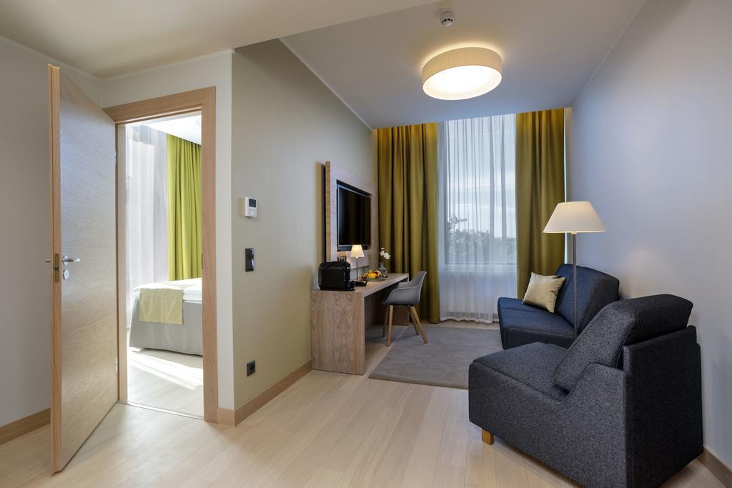 Centennial Nexus Hotelli 4*